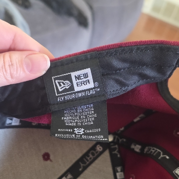 Arkansas Razorbacks Red Hat, Adjustable - Picture 2 of 6